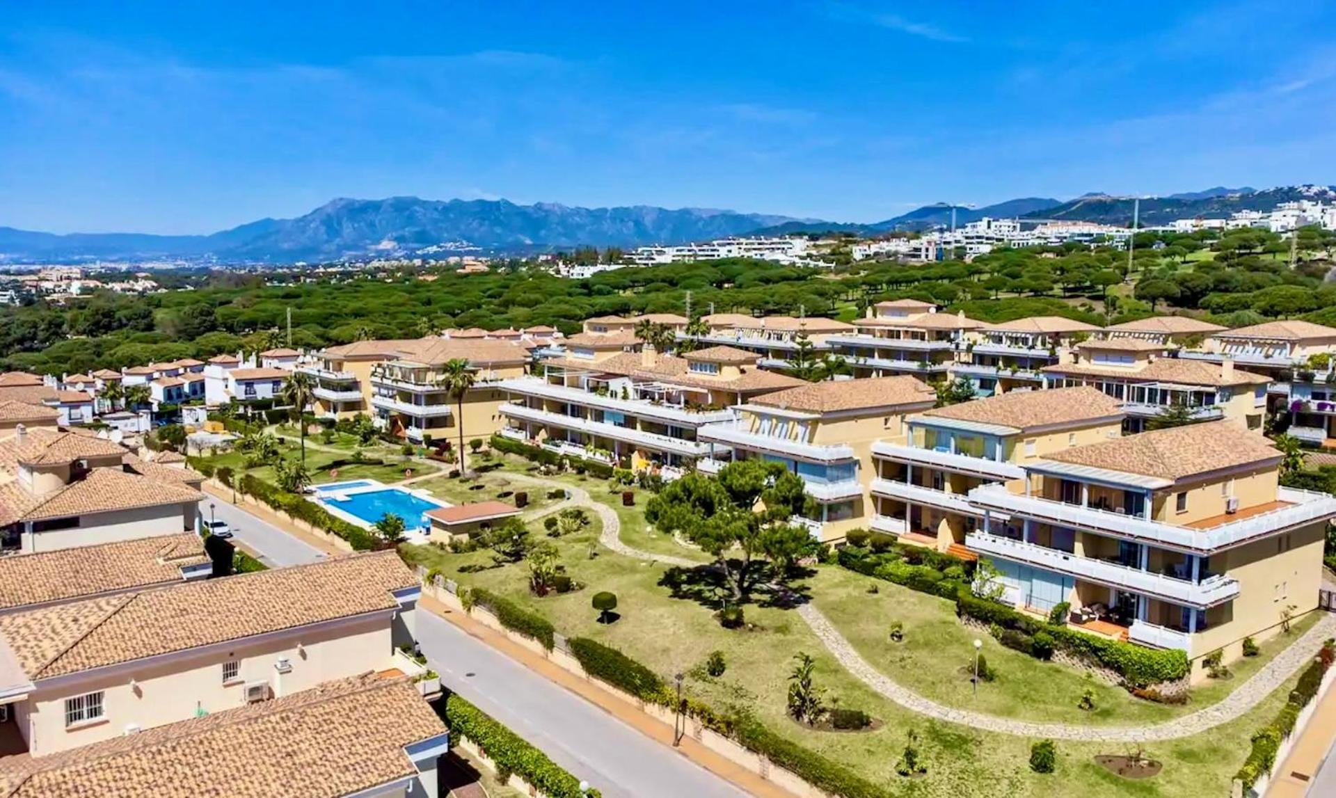 Appartamento Cabopino, Las Mimosas Marbella Esterno foto